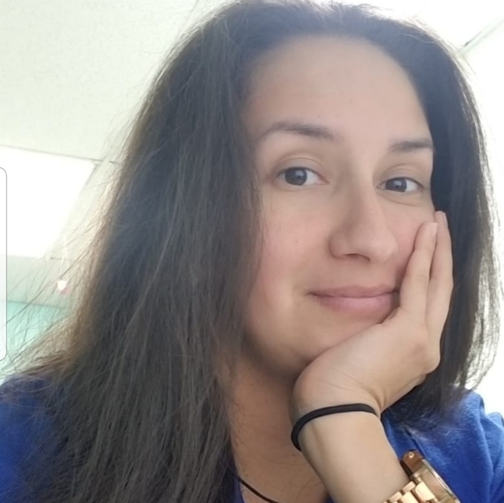 Meet your Posher, Ana